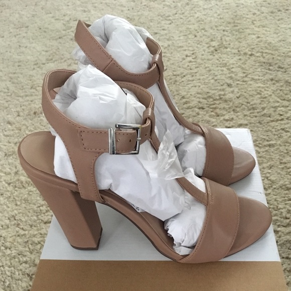 Brand New Call it Spring Nude Deeks T-Strap Heels - Picture 5 of 8